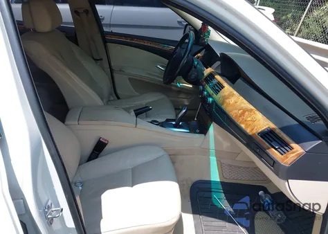 2008 BMW 535I из США, поврежденный, VIN WBANW13538CZ82857